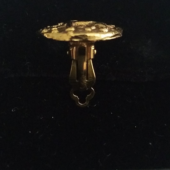 Chanel single earring - Picture 5 of 7